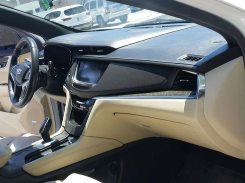 Used 2017 Cadillac XT5 FWD w/ LPO, Wheel Lock Package image 15