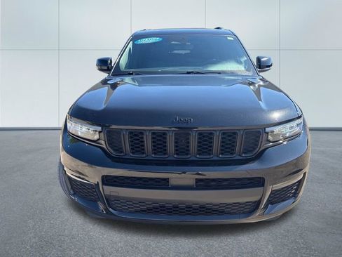 Used 2024 Jeep Grand Cherokee L Limited w/ Black Appearance Package AWD/4WD image 6