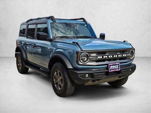 Used 2023 Ford Bronco Big Bend image 3