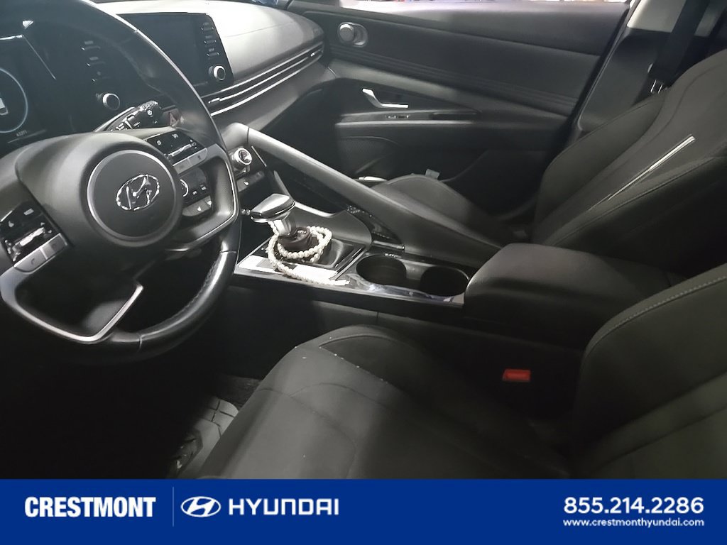 Used 2021 Hyundai Elantra SEL w/ Convenience Package FWD image 2