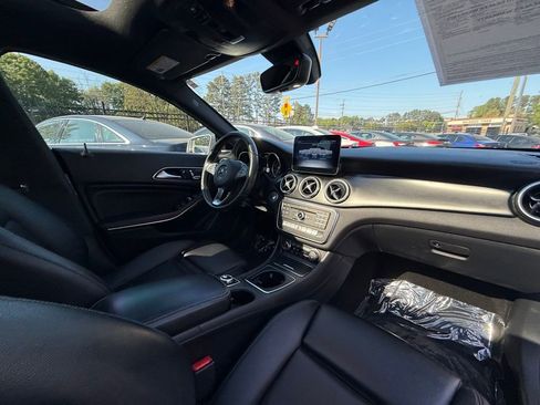 Used 2017 Mercedes-Benz CLA 250 4MATIC image 32