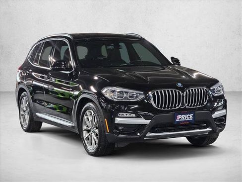 Used 2018 BMW X3 xDrive30i w/ Convenience Package AWD/4WD image 3