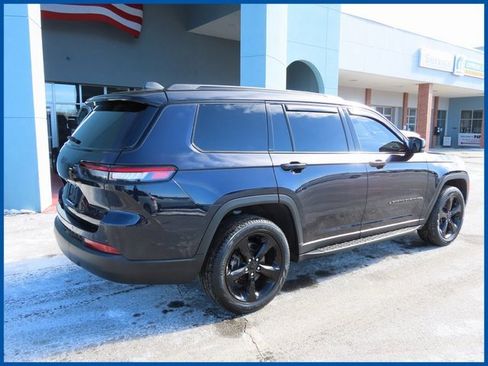 Certified 2023 Jeep Grand Cherokee L Limited w/ Luxury Tech Group II image 7