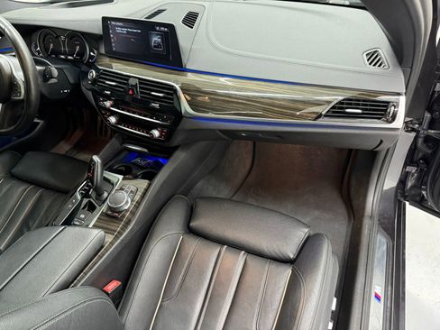 Used 2018 BMW 540i image 39