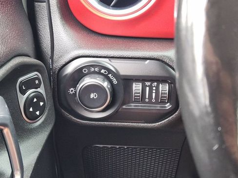 Used 2019 Jeep Wrangler Unlimited Rubicon AWD/4WD image 23