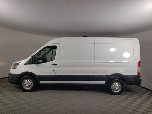 New 2026 Ford Transit 250 148 Medium Roof w/ Load Area Protection Package image 3