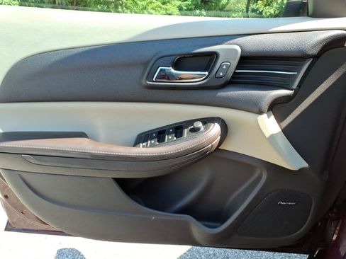 Used 2015 Chevrolet Malibu LTZ FWD image 22