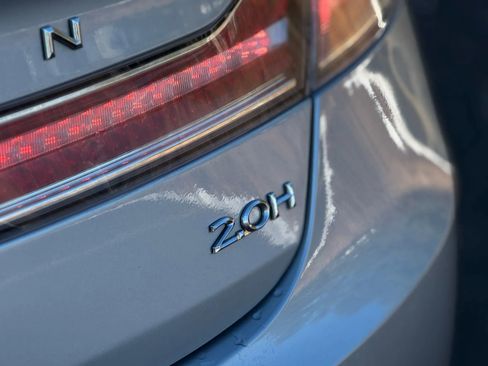 Used 2018 Lincoln MKZ Select w/ Select Plus Package image 10