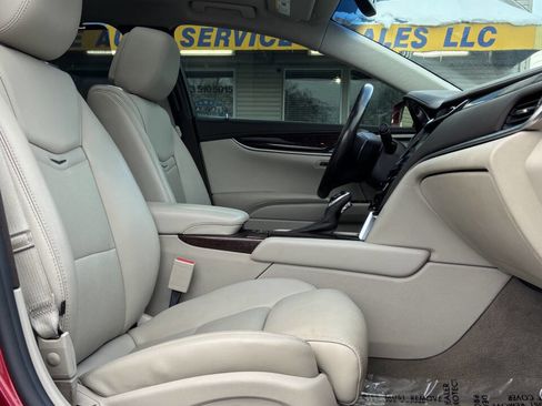Used 2013 Cadillac XTS Premium image 20