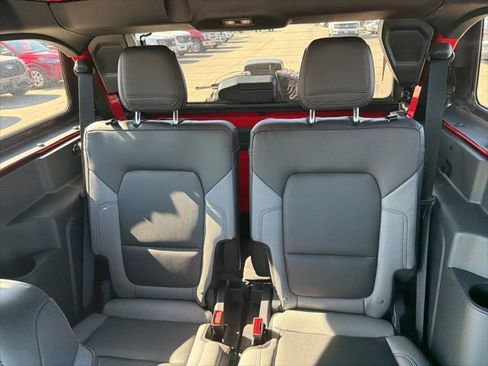 Used 2024 Ford Bronco Black Diamond w/ Sasquatch Package image 14