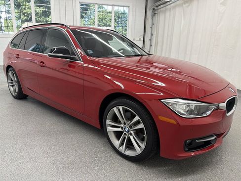 Used 2015 BMW 328i xDrive Wagon AWD/4WD image 3
