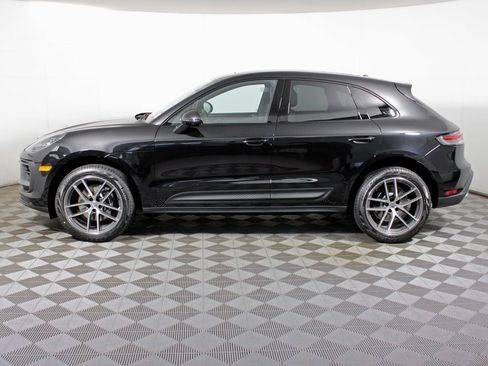 New 2026 Porsche Macan image 2