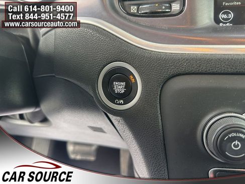 Used 2019 Dodge Charger SXT w/ Blacktop Package image 12