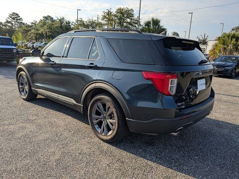 Used 2022 Ford Explorer XLT w/ Equipment Group 202A RWD image 6