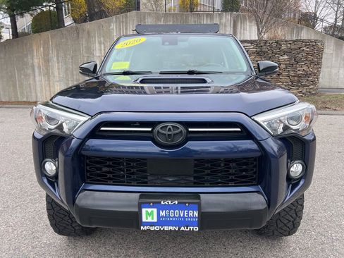 Used 2020 Toyota 4Runner Venture AWD/4WD image 8