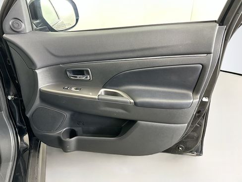Used 2024 Mitsubishi Outlander Sport AWD image 31