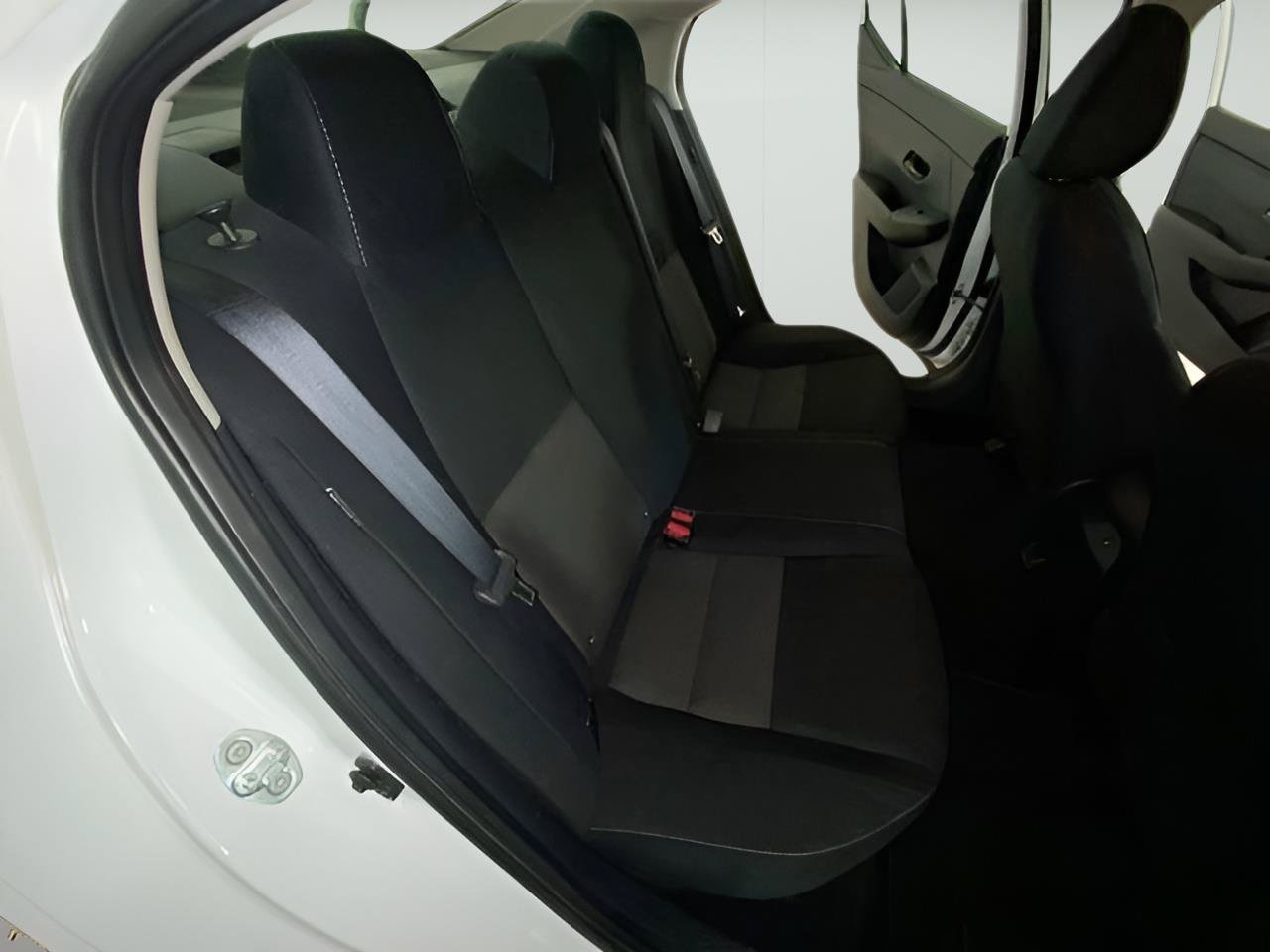 Used 2024 Nissan Sentra SV FWD image 13
