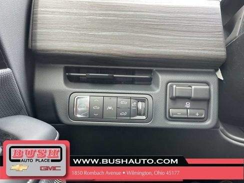 New 2025 GMC Sierra EV Denali AWD/4WD image 17