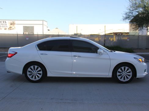 Used 2015 Honda Accord EX-L image 4