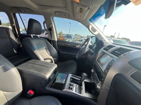 Used 2018 Lexus GX 460 w/ Navigation Package AWD/4WD image 7