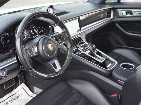 Used 2019 Porsche Panamera Turbo image 35
