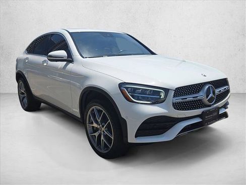 Used 2023 Mercedes-Benz GLC 300 4MATIC Coupe image 3