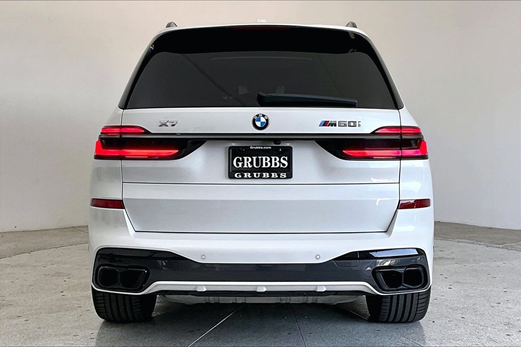 Used 2024 BMW X7 M60i AWD/4WD image 4