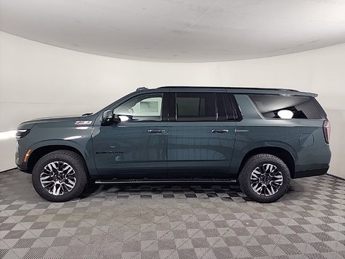 New 2026 Chevrolet Suburban Z71 w/ Comfort Package image 6