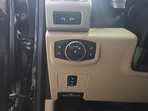 Used 2020 Ford F250 Lariat w/ Lariat Value Package AWD/4WD image 15