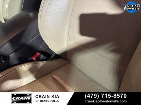 Used 2017 Hyundai Santa Fe Limited image 12