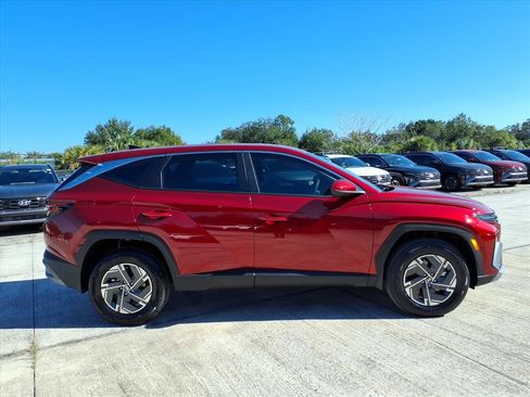 New 2026 Hyundai Tucson Blue SE image 5