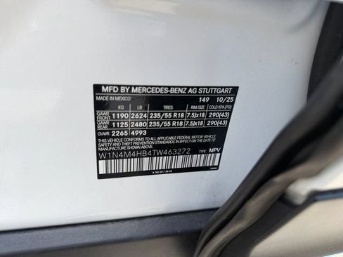 Used 2026 Mercedes-Benz GLB 250 4MATIC image 33
