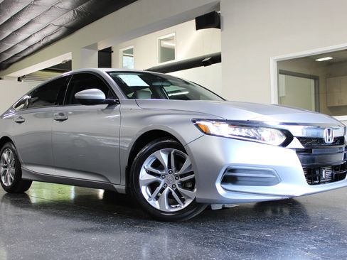 Used 2019 Honda Accord LX image 36