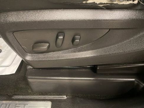 Used 2016 Chevrolet Tahoe LT AWD/4WD image 29