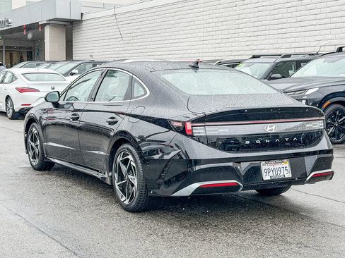 Certified 2024 Hyundai Sonata SEL w/ Convenience Package image 5