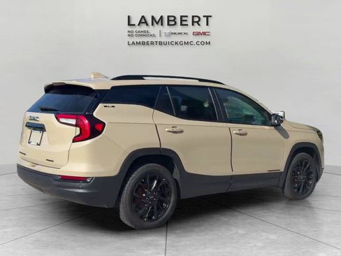 Used 2023 GMC Terrain SLE w/ Driver Convenience Package AWD/4WD image 5