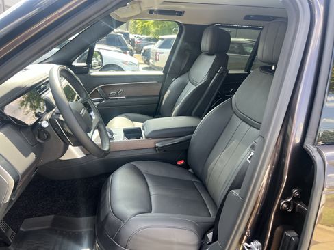 Used 2026 Land Rover Range Rover SE AWD/4WD image 16