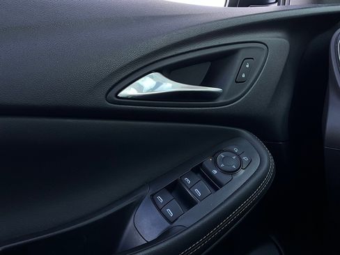 Used 2025 Buick Encore GX Preferred image 19