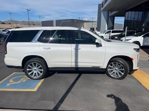 Used 2024 Cadillac Escalade Premium Luxury Platinum w/ Heavy-Duty Trailer Package image 4