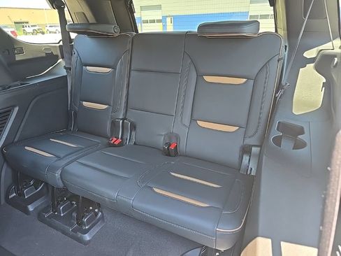 Used 2021 GMC Yukon AT4 w/ Rear Media and Nav Package AWD/4WD image 23