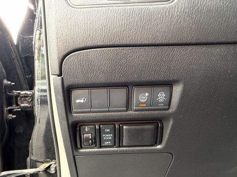 Used 2019 Nissan Armada SL w/ Premium Package RWD image 16