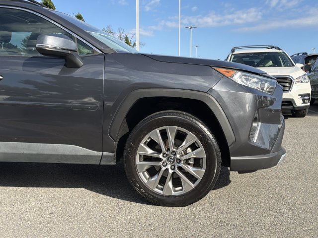 Used 2019 Toyota RAV4 Limited w/ Cold Weather Package AWD/4WD image 9
