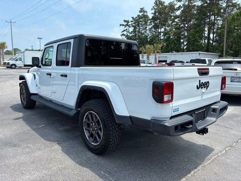 Used 2021 Jeep Gladiator Overland w/ Trailer Tow Package AWD/4WD image 5