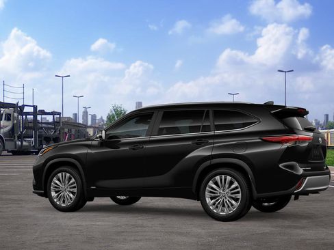 New 2026 Toyota Highlander Platinum image 5