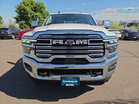 Used 2025 RAM 3500 Laramie AWD/4WD image 14