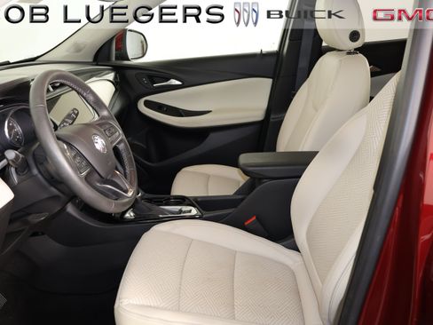 Used 2022 Buick Encore GX Essence FWD image 8