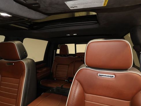 Certified 2025 GMC Sierra 3500 Denali Ultimate image 20