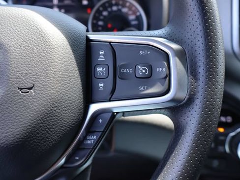 New 2026 RAM 1500 Express AWD/4WD image 17