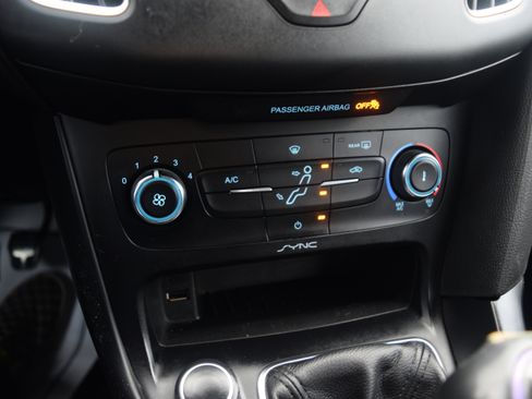 Used 2017 Ford Focus ST image 13