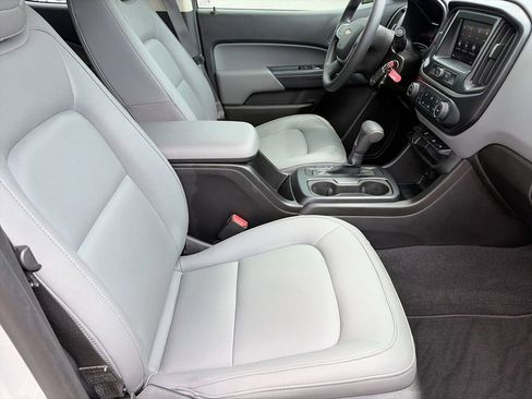 Used 2020 Chevrolet Colorado W/T w/ Custom Special Edition RWD image 8